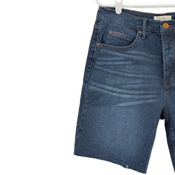 Jessica Simpson Womens Stretch Lived-In Vintage Relaxed Denim Shorts Size 30 NWT - Picture 11 of 12
